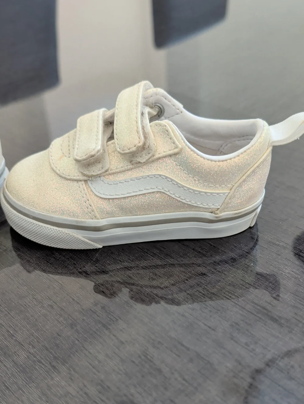 Vans Baby Girl WARD V Gold Glitter Sneakers Gym Shoes